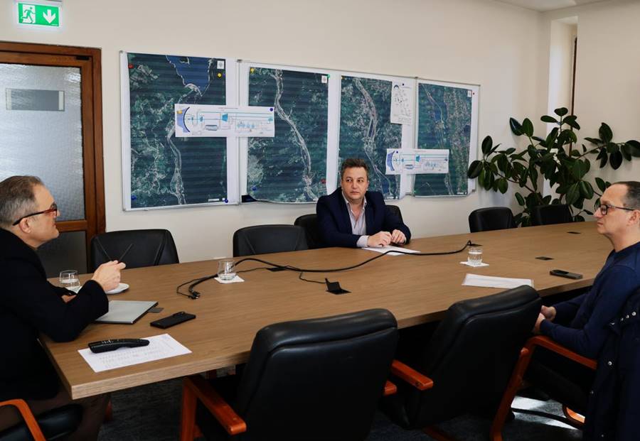 Directorii Spitalului CFR, respectiv SJU, convocați la discuții de președintele Consiliului Județean. Care au fost subiectele?